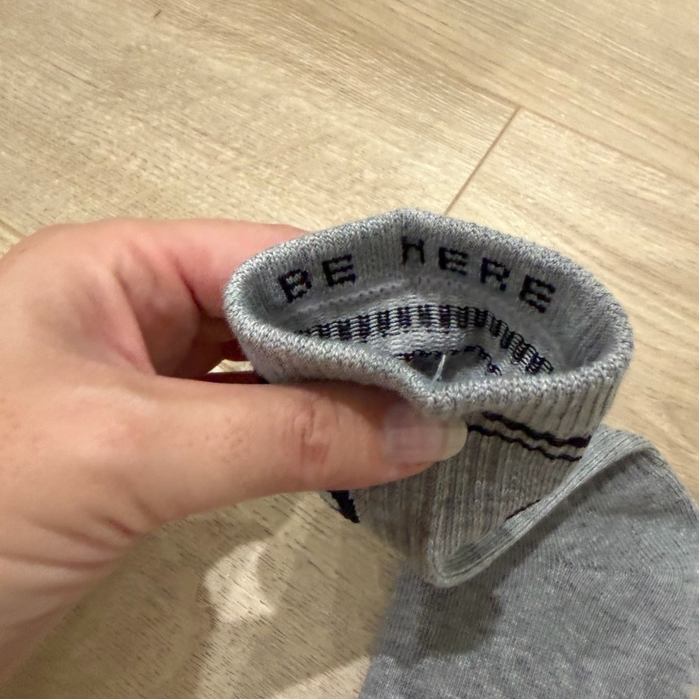 ALO unisex Gray Casual Socks - Picture 6 of 7